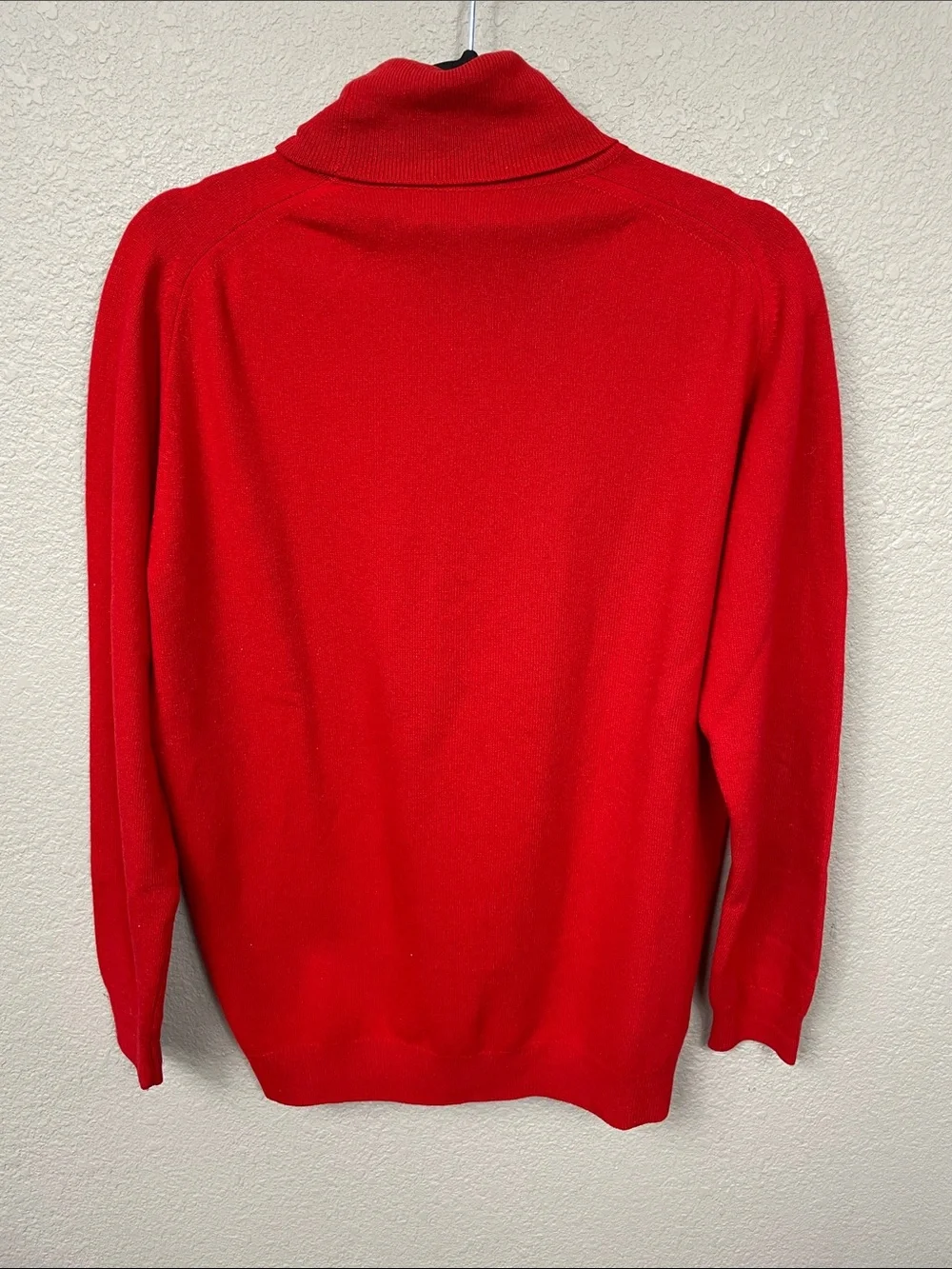 Vintage Pringle of Scotland Cashmere Red Turtleneck Sweater Sz 42